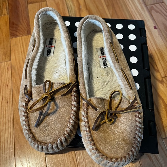 Minnetonka Light Brown Moccasins - Picture 1 of 4